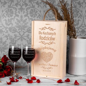 Podziękowania dla rodziców na weselu kieliszki na wino w skrzynce